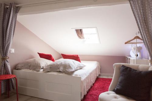 Spacious 2-Bedroom Family Duplex with Free Parking and Netflix, Bordeaux (Foto 3)