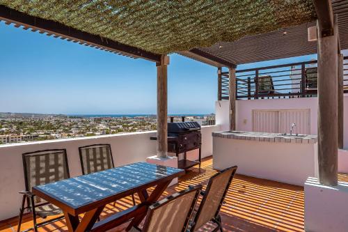 Taylor 203 @ Morgan Residences in Libertad