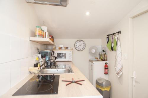 FREE Parking - Self Checkin - WIFI - DUPLEX LA FUSTERIE - SUPERBORDEAUX - image 7