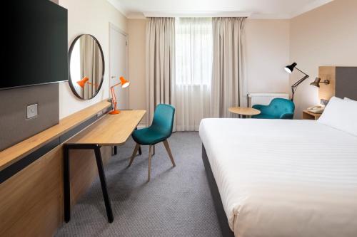 room detail thumbnail 1