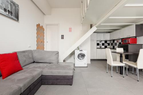GuestHost - Cosy and Quiet Apartment in Milano, Milan (photo 5)