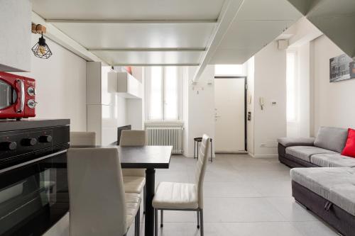 GuestHost - Cosy and Quiet Apartment in Milano, Milan (photo 11)