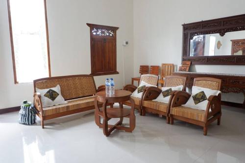 Omah Pinaringan in Tohkuning