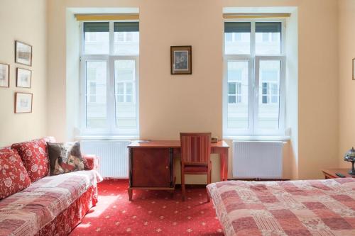 room detail thumbnail 1