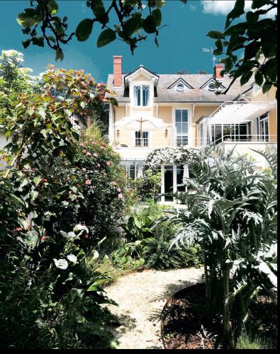 外部景觀, Les Grands Jardins Lodge in 紀梵尼