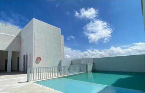 APARTAMENTO DE 3 ALCOBAS 3TP-5A CON PISCINA, AIRE ACONDICIONADO WIFI