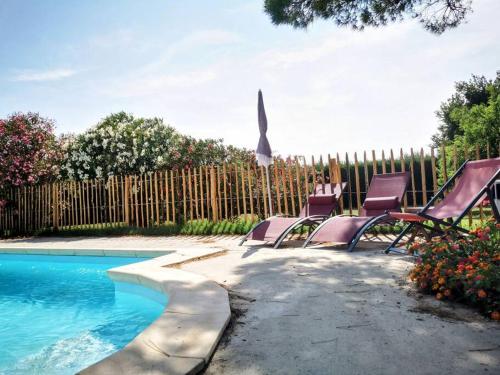 Mas en Provence, en campagne avec piscine.