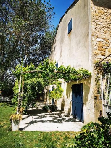 Mas en Provence, en campagne avec piscine.