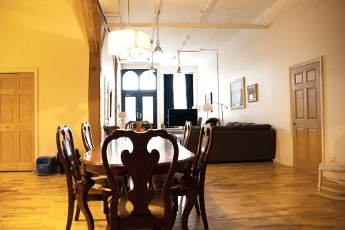 Apartment image 8