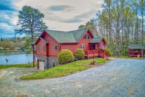 Lakefront Cabin & Cozy Lakeview Cottage