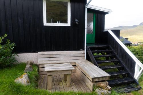 Cottage with stunning view of the sea and islands. in Hósvík