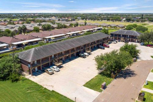 Central located apt. 2BR./1 BTH Gastel Circle 15