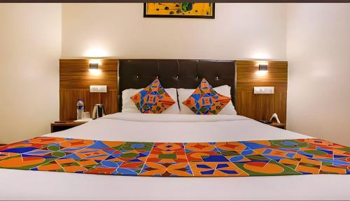 B&B Bombay - Hotel Deluxe Residency - Bed and Breakfast Bombay