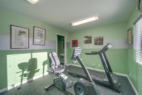 The Painted Pony Condo with Pool and Gym Access - image 40
