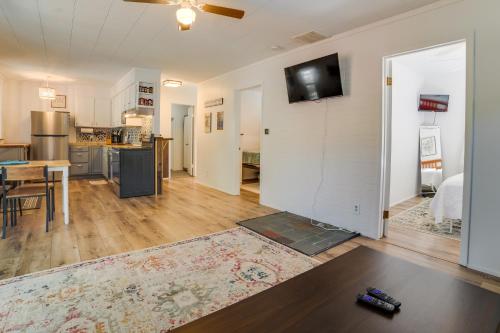 Higgins Lake Cottage with Private Fire Pit and Grill! in Roscommon, USA