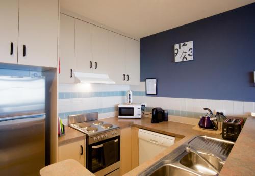 Mutfak, Pierview Apartments in Lorne