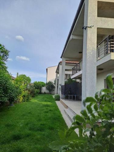 Villa with Garden View