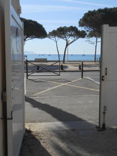 Cocon mignon A 2 pas de la plage - Location saisonnière - La Ciotat