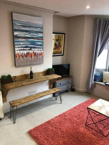 Charming, Bright, Hilltop Apartment., Hastings (photo 9)
