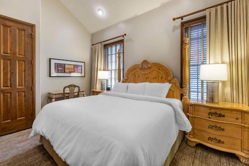 Three-Bedroom Suite image 7