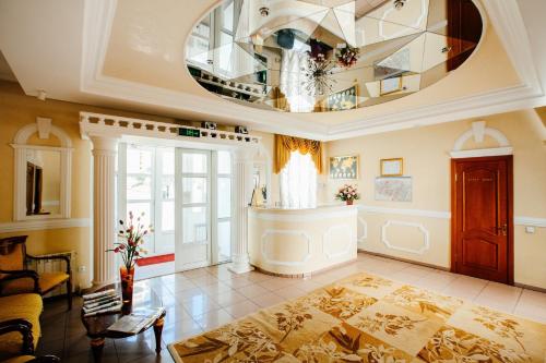 Business Hotel