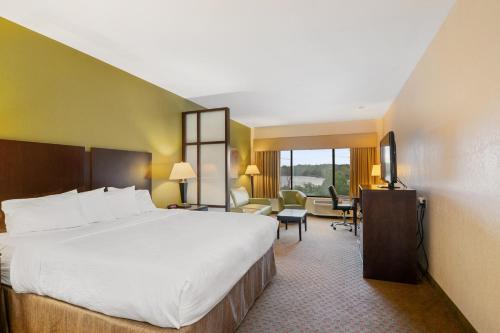 Best Western Plus Antioch Hotel & Suites - image 2