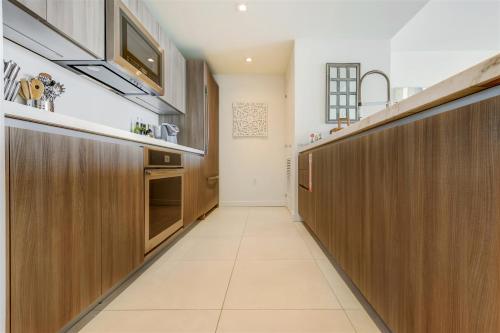 6th fl, modern, pool, gym in Fort Lauderdale, USA