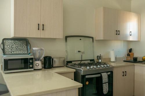 El Casa Azul in Discovery Bay