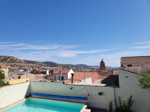 สระว่ายน้ำ, Casa Oasis Puertollano, una casa en un entorno rural en Puertollano, agradable, con Piscina en zona  in เพอร์โทลลาโน