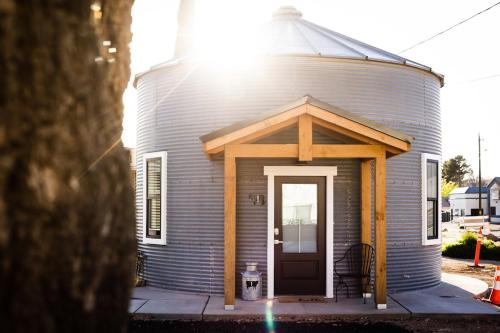 Unique Silo Stay with Loft | Near Zion & Hot Springs - Pintura, UT