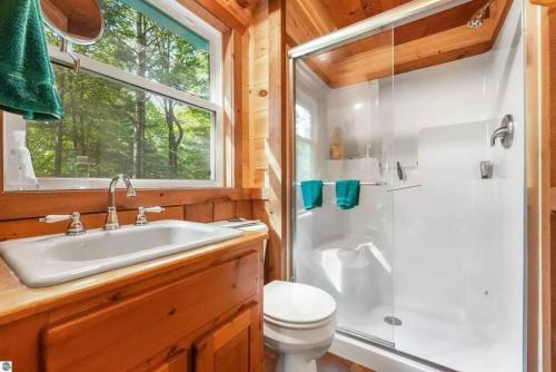 Wildlife Haven Retreat in Evart, USA