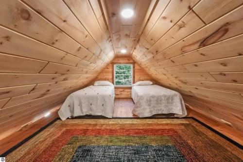 Wildlife Haven Retreat in Evart, USA