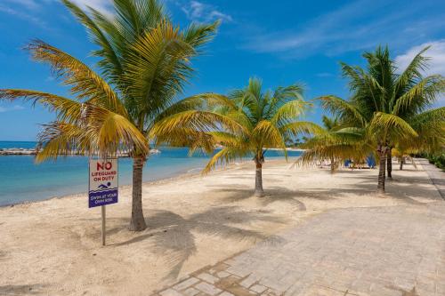 Destiny ~ Marina Villa in Saint Ann's Bay