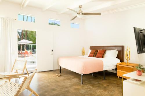 The Wesley by AvantStay Mid-Century Modern Oasis with Pool - 편의 시설/서비스