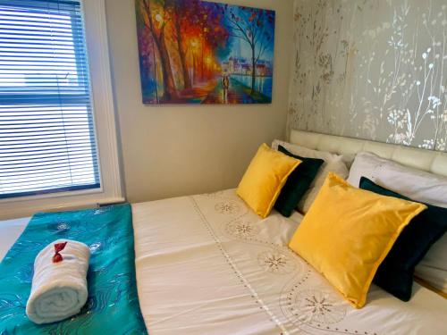 B&B Bedford - City Centre Convenient Contractor Stay With Free Parking and Free Wifi - Bed and Breakfast Bedford