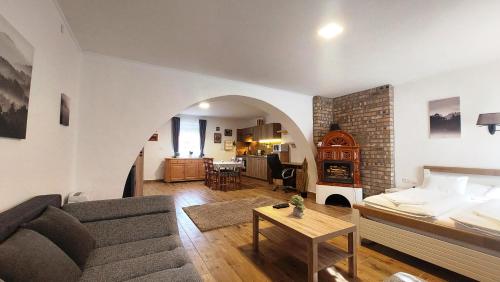 Lipicai Hotel es Etterem in Zilvasvarada