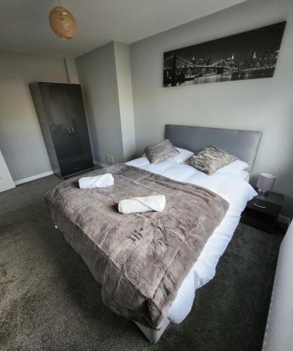 FM Homes & Apartments 3 Bedroom Motherwell