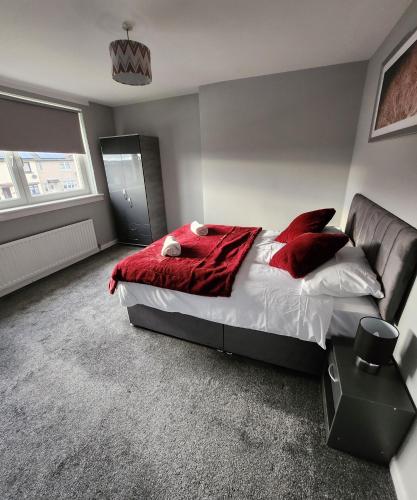 FM Homes & Apartments 3 Bedroom Motherwell