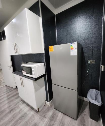 FM Homes & Apartments 3 Bedroom House Motherwell in Мазеруелл