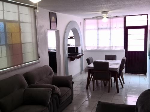 Departamento, 2 Recamaras, Familiar o Equipos de Trabajo, WiFi incluido in Tepotzotlán, Mexico
