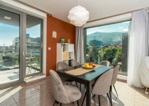 Vertigo Modern 2-Bedroom Apartment with Parking & Vitosha View, Sofia