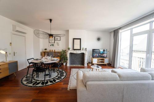  Luxury Apart´ MONS City Center with Terrace, Unterkunft in Mons