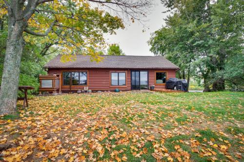 Waterfront Wahkon Cabin with Gas Grill and Fire Pit!