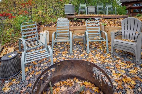 Waterfront Wahkon Cabin with Gas Grill and Fire Pit!