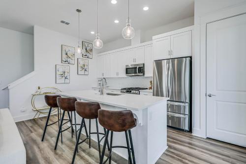 GOLDEN DREAMS ON ST. CHARLES BAY