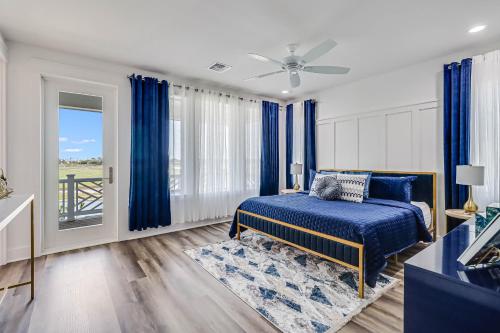 GOLDEN DREAMS ON ST. CHARLES BAY