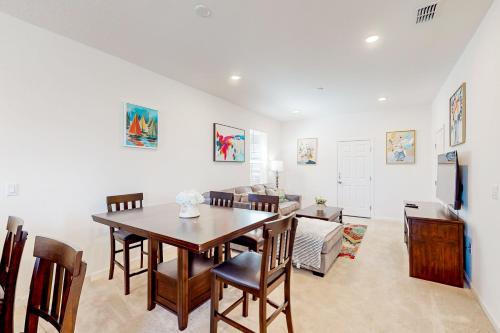 Magwins Villa @ 246 in Davenport, USA