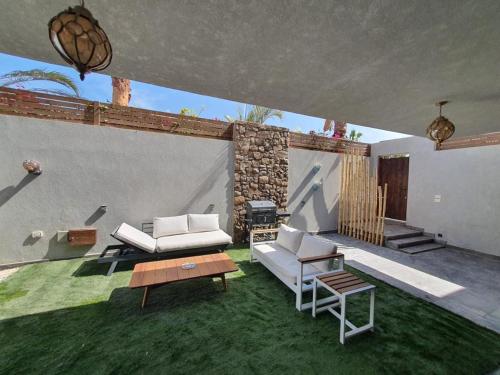 coz2bedroom praivda pool - Tap to explore photos