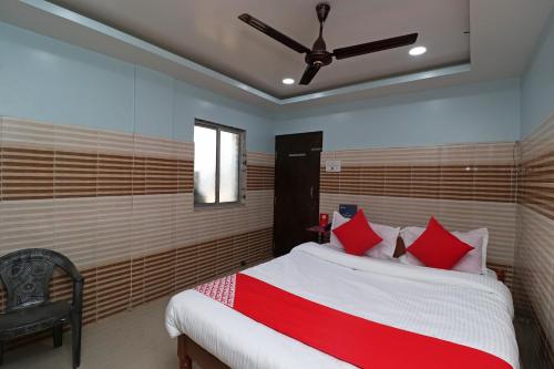 Super OYO Gayatri Holiday Home