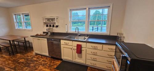 Cozy Compass House in Tellico Plains, USA